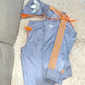 Adidas- women tracksuit